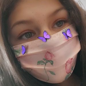 Meet your Posher, Rebecca